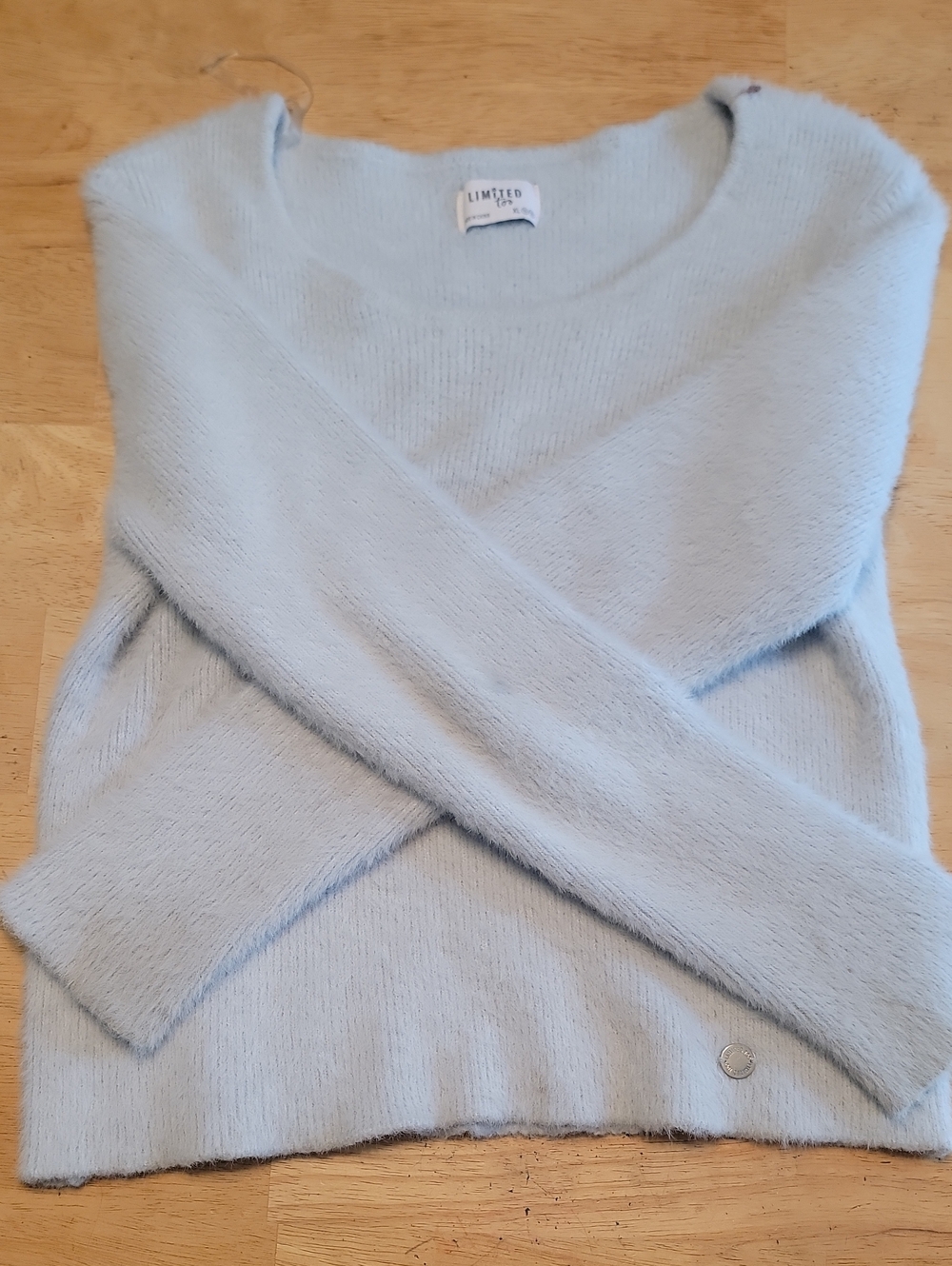 Girls Light Blue Limited Too Ling Sleeve Crewneck Sweater XL
